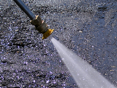 Residential & commercial pressure washing